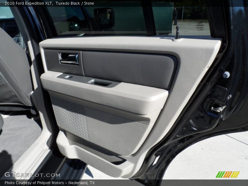 Tuxedo Black / Stone 2010 Ford Expedition XLT