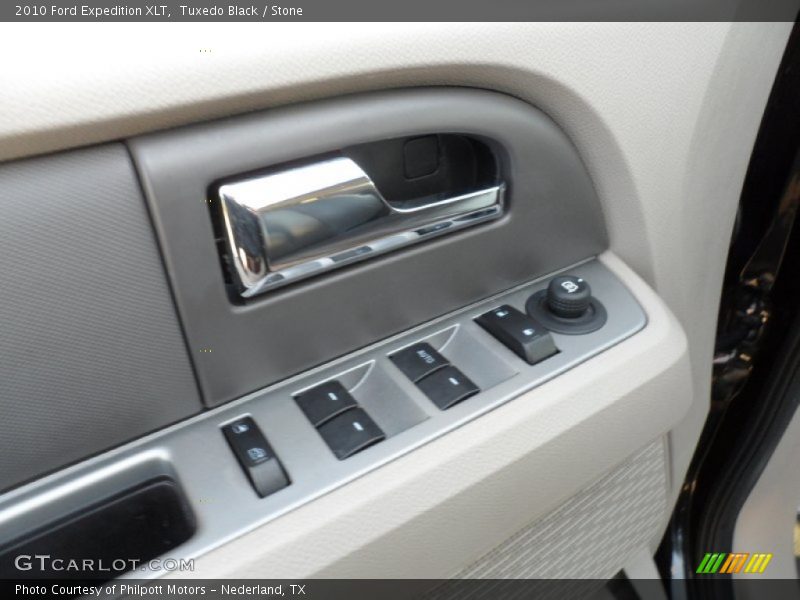 Tuxedo Black / Stone 2010 Ford Expedition XLT