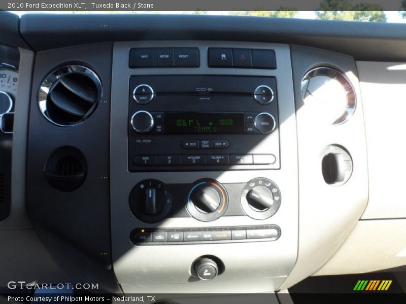 Tuxedo Black / Stone 2010 Ford Expedition XLT