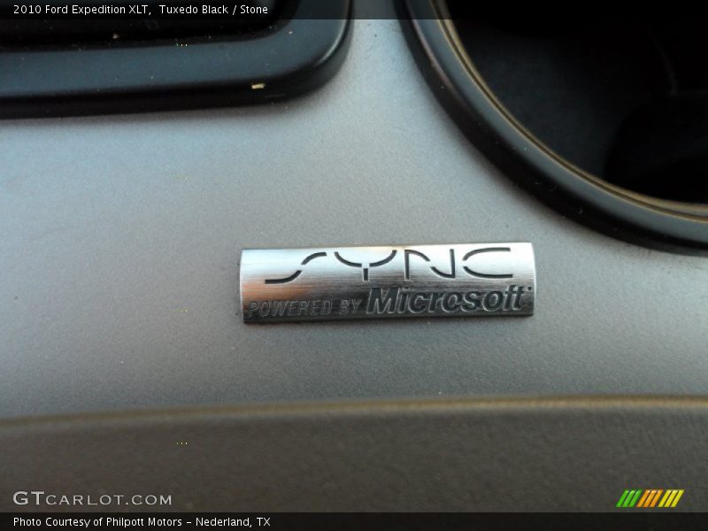 Tuxedo Black / Stone 2010 Ford Expedition XLT