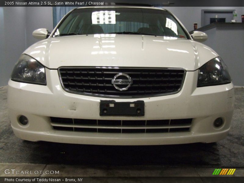 Satin White Pearl / Charcoal 2005 Nissan Altima 2.5 SL