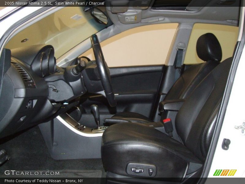 Satin White Pearl / Charcoal 2005 Nissan Altima 2.5 SL