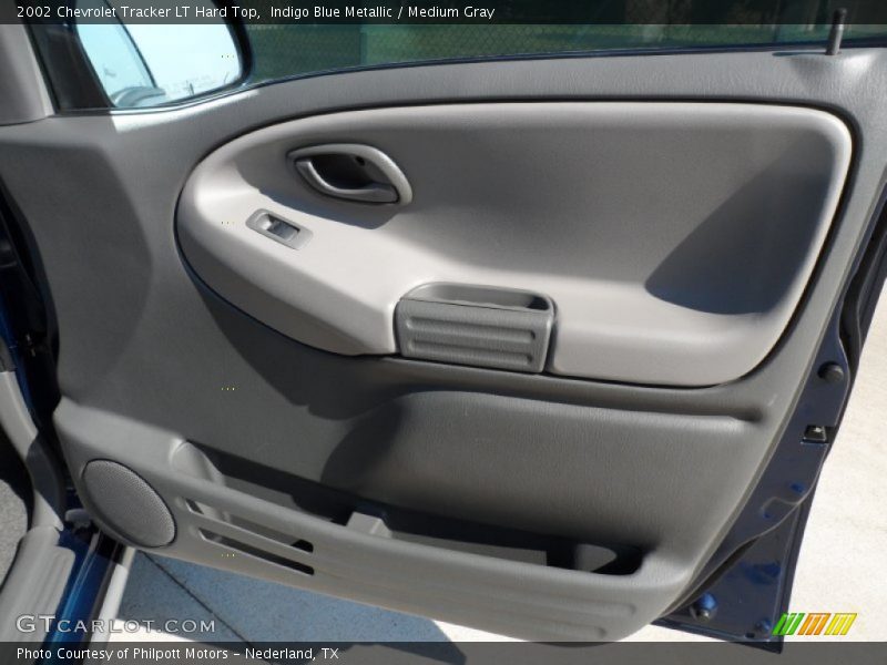 Indigo Blue Metallic / Medium Gray 2002 Chevrolet Tracker LT Hard Top