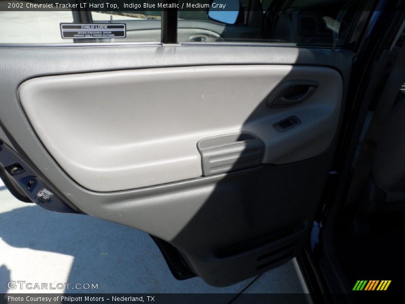 Indigo Blue Metallic / Medium Gray 2002 Chevrolet Tracker LT Hard Top