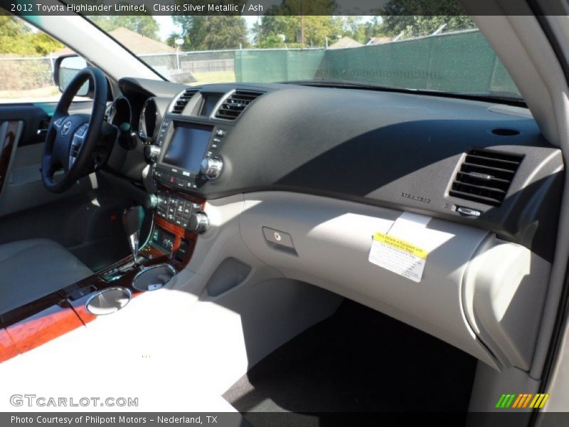 Classic Silver Metallic / Ash 2012 Toyota Highlander Limited