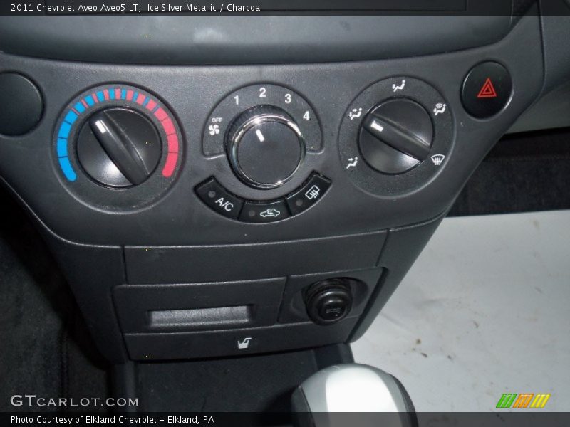 Ice Silver Metallic / Charcoal 2011 Chevrolet Aveo Aveo5 LT