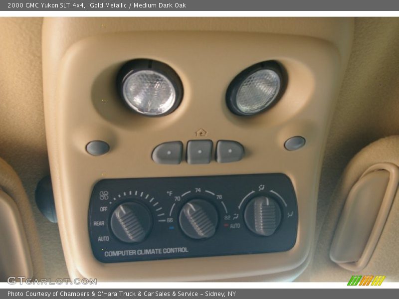 Gold Metallic / Medium Dark Oak 2000 GMC Yukon SLT 4x4