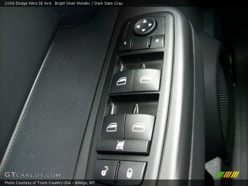 Bright Silver Metallic / Dark Slate Gray 2009 Dodge Nitro SE 4x4