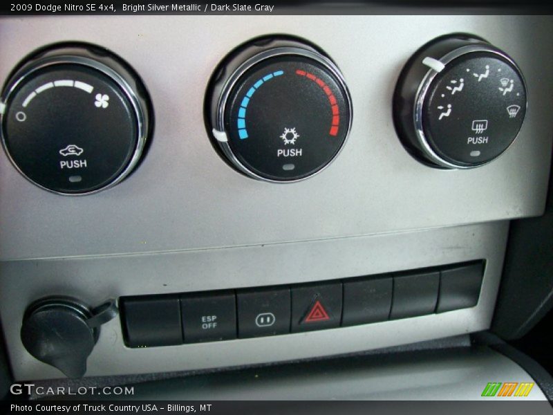 Bright Silver Metallic / Dark Slate Gray 2009 Dodge Nitro SE 4x4