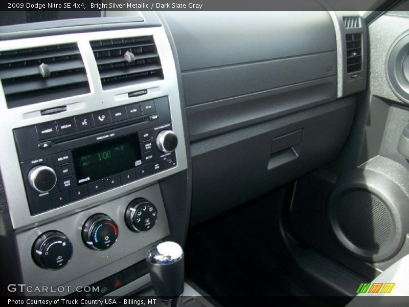 Bright Silver Metallic / Dark Slate Gray 2009 Dodge Nitro SE 4x4