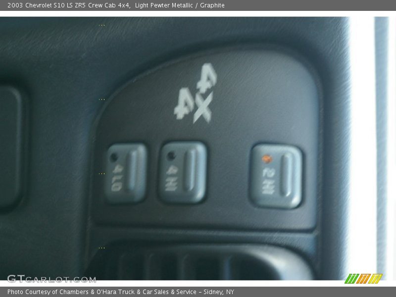 Light Pewter Metallic / Graphite 2003 Chevrolet S10 LS ZR5 Crew Cab 4x4
