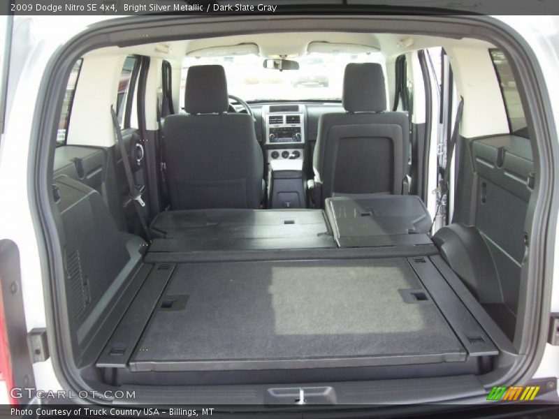 Bright Silver Metallic / Dark Slate Gray 2009 Dodge Nitro SE 4x4
