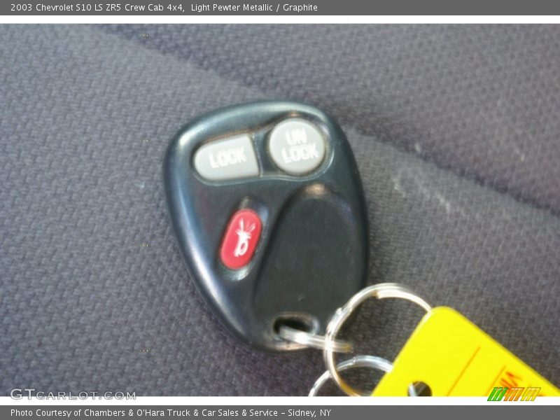 Light Pewter Metallic / Graphite 2003 Chevrolet S10 LS ZR5 Crew Cab 4x4