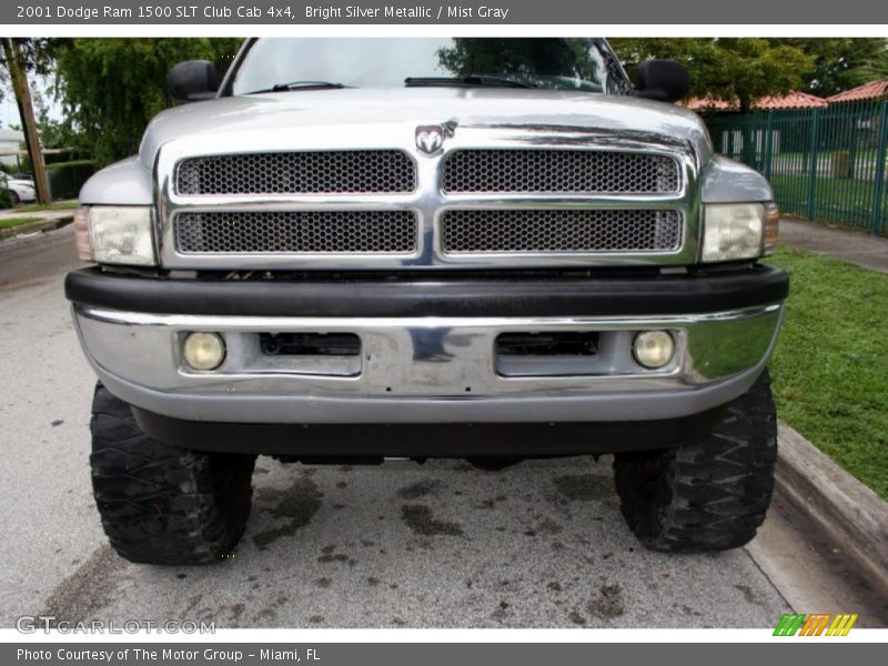 Bright Silver Metallic / Mist Gray 2001 Dodge Ram 1500 SLT Club Cab 4x4