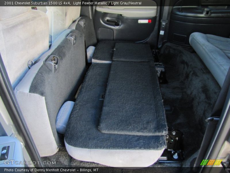 Light Pewter Metallic / Light Gray/Neutral 2001 Chevrolet Suburban 1500 LS 4x4