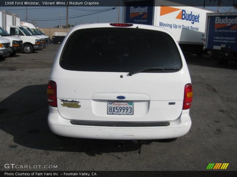 Vibrant White / Medium Graphite 1998 Ford Windstar