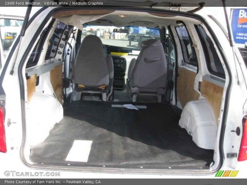 Vibrant White / Medium Graphite 1998 Ford Windstar