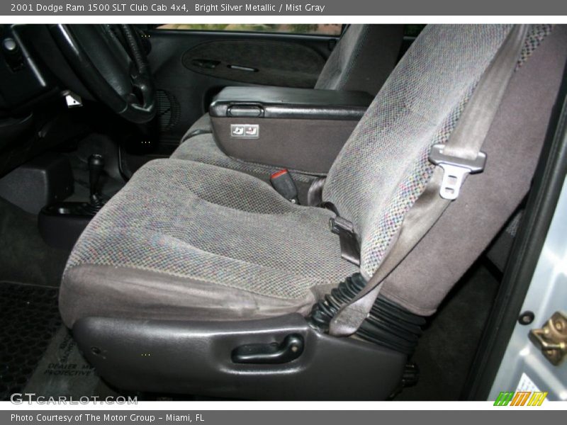 Bright Silver Metallic / Mist Gray 2001 Dodge Ram 1500 SLT Club Cab 4x4