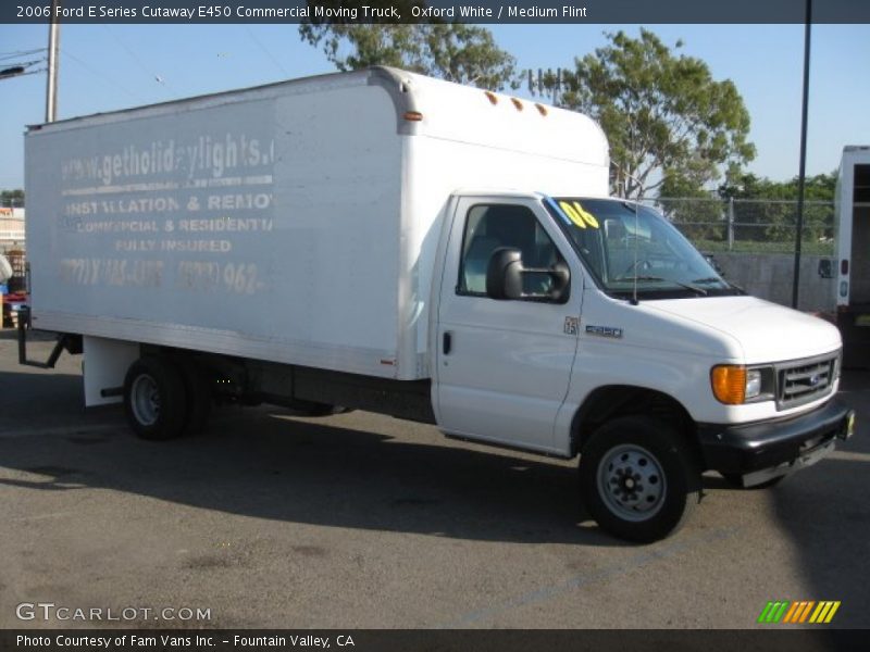 Oxford White / Medium Flint 2006 Ford E Series Cutaway E450 Commercial Moving Truck