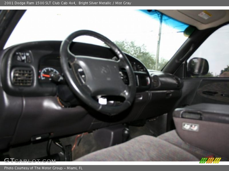 Bright Silver Metallic / Mist Gray 2001 Dodge Ram 1500 SLT Club Cab 4x4