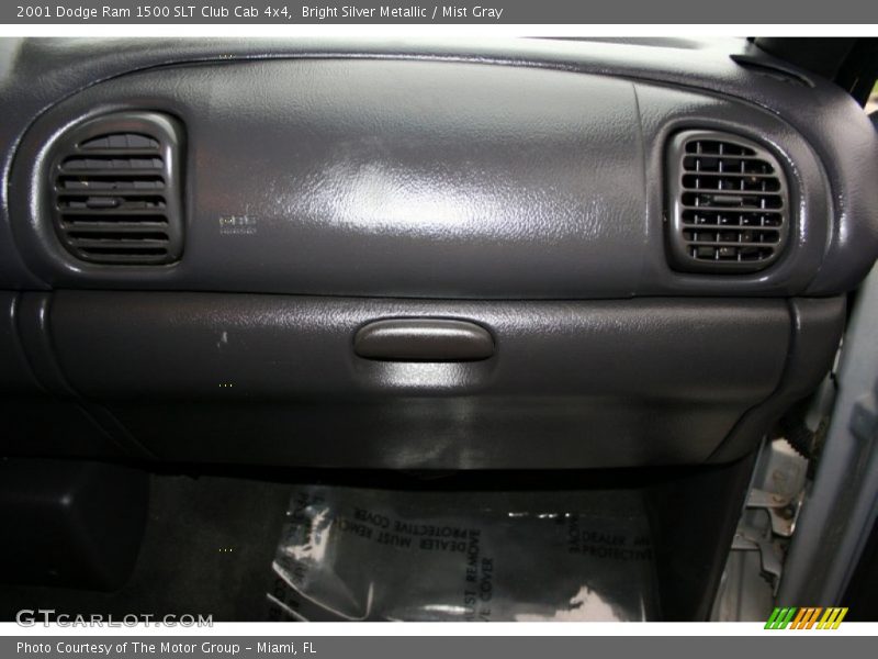 Bright Silver Metallic / Mist Gray 2001 Dodge Ram 1500 SLT Club Cab 4x4