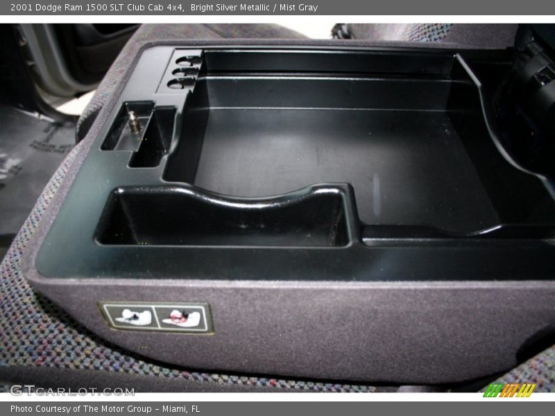 Bright Silver Metallic / Mist Gray 2001 Dodge Ram 1500 SLT Club Cab 4x4