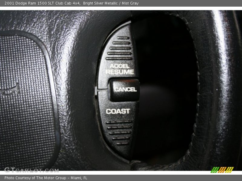 Bright Silver Metallic / Mist Gray 2001 Dodge Ram 1500 SLT Club Cab 4x4