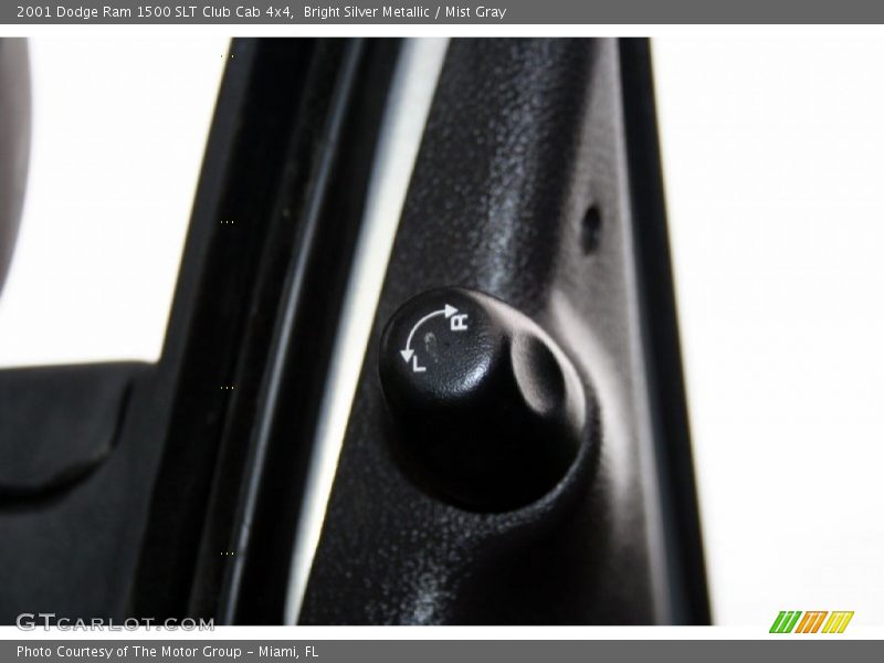 Bright Silver Metallic / Mist Gray 2001 Dodge Ram 1500 SLT Club Cab 4x4