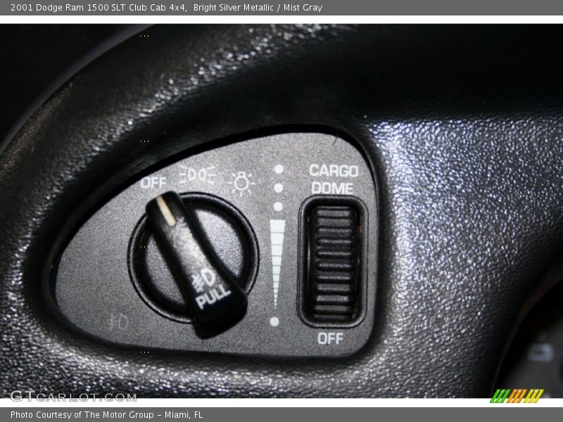 Bright Silver Metallic / Mist Gray 2001 Dodge Ram 1500 SLT Club Cab 4x4