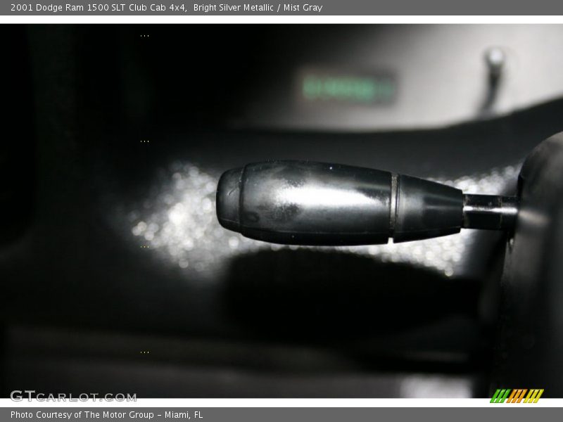 Bright Silver Metallic / Mist Gray 2001 Dodge Ram 1500 SLT Club Cab 4x4