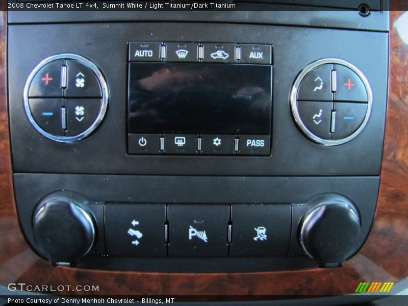 Controls of 2008 Tahoe LT 4x4