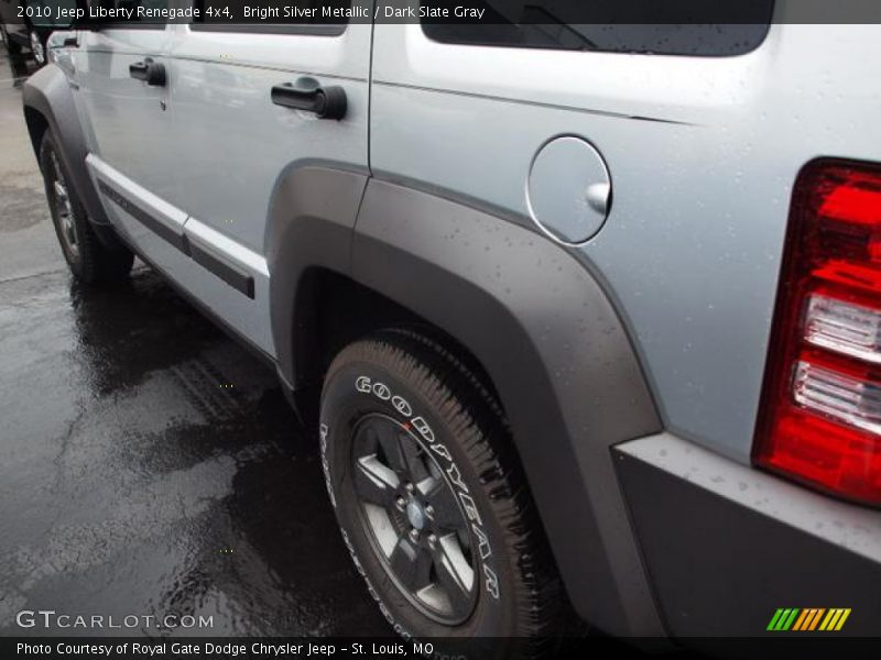 Bright Silver Metallic / Dark Slate Gray 2010 Jeep Liberty Renegade 4x4