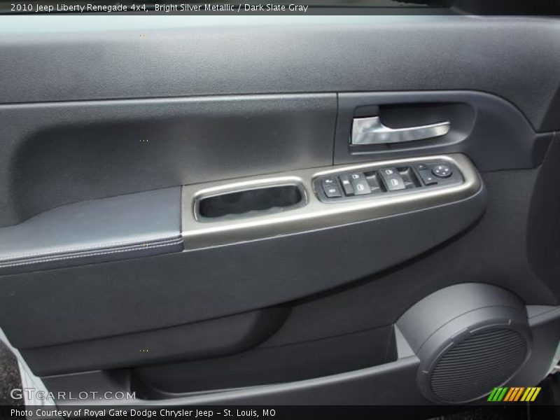 Bright Silver Metallic / Dark Slate Gray 2010 Jeep Liberty Renegade 4x4