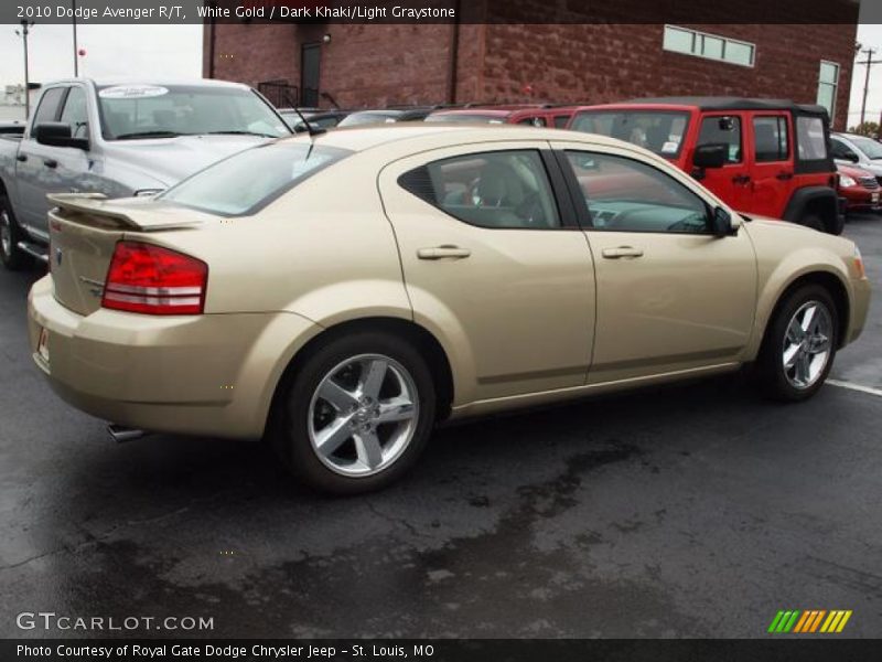  2010 Avenger R/T White Gold