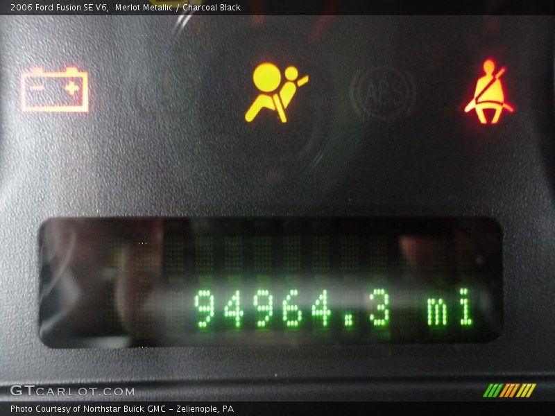 Merlot Metallic / Charcoal Black 2006 Ford Fusion SE V6