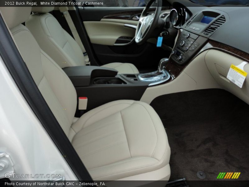White Diamond Tricoat / Cashmere 2012 Buick Regal