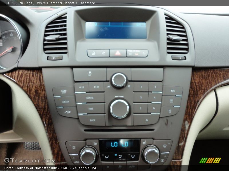 White Diamond Tricoat / Cashmere 2012 Buick Regal