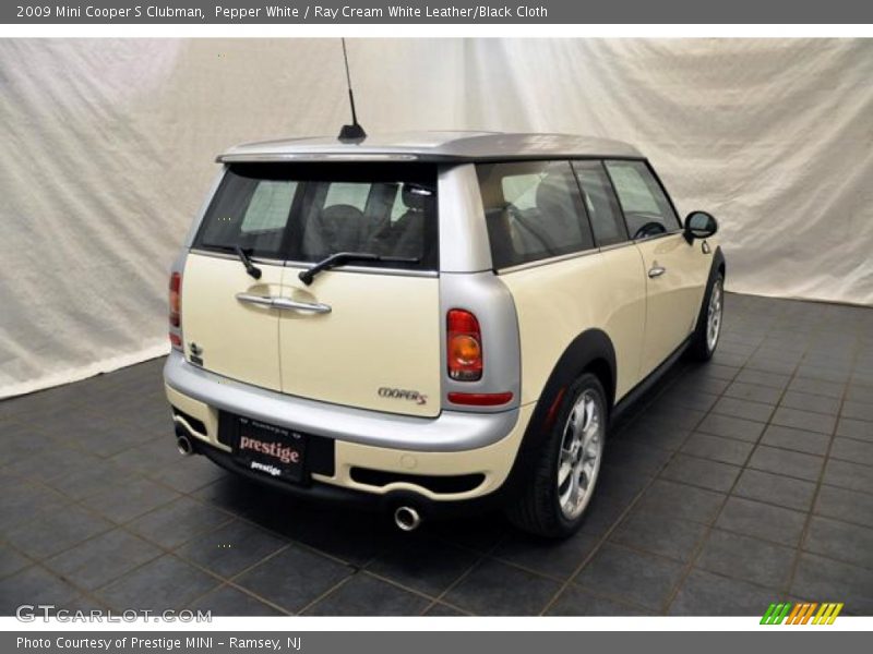 Pepper White / Ray Cream White Leather/Black Cloth 2009 Mini Cooper S Clubman