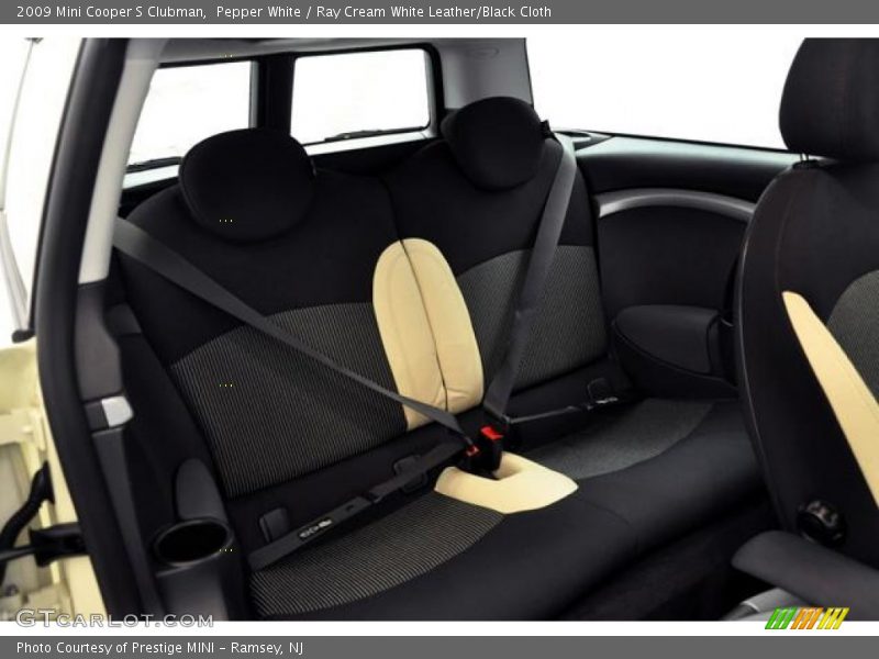 Pepper White / Ray Cream White Leather/Black Cloth 2009 Mini Cooper S Clubman