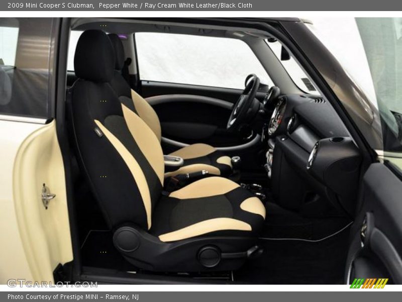 Pepper White / Ray Cream White Leather/Black Cloth 2009 Mini Cooper S Clubman