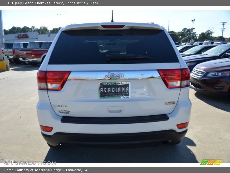 Stone White / Black 2011 Jeep Grand Cherokee Laredo