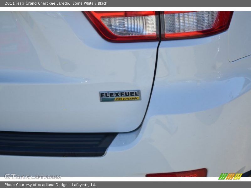 Stone White / Black 2011 Jeep Grand Cherokee Laredo