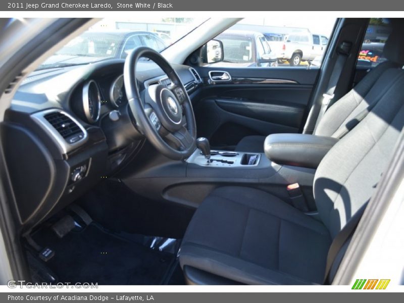 Stone White / Black 2011 Jeep Grand Cherokee Laredo