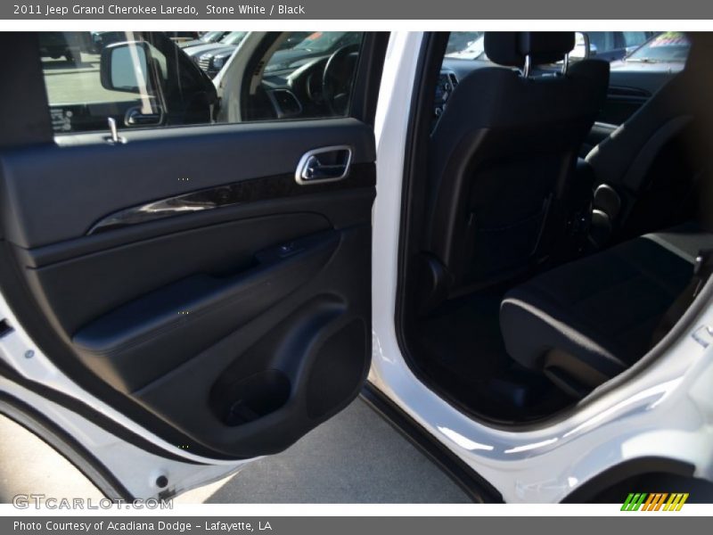 Stone White / Black 2011 Jeep Grand Cherokee Laredo