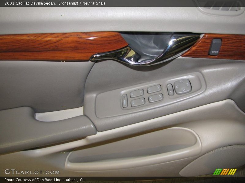 Bronzemist / Neutral Shale 2001 Cadillac DeVille Sedan