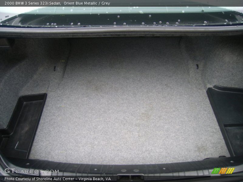  2000 3 Series 323i Sedan Trunk