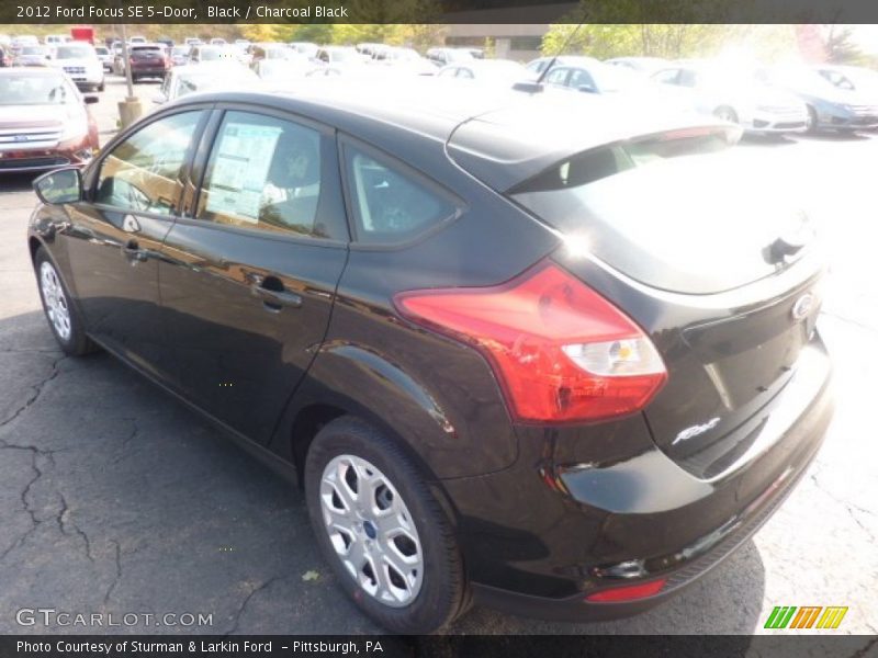 Black / Charcoal Black 2012 Ford Focus SE 5-Door
