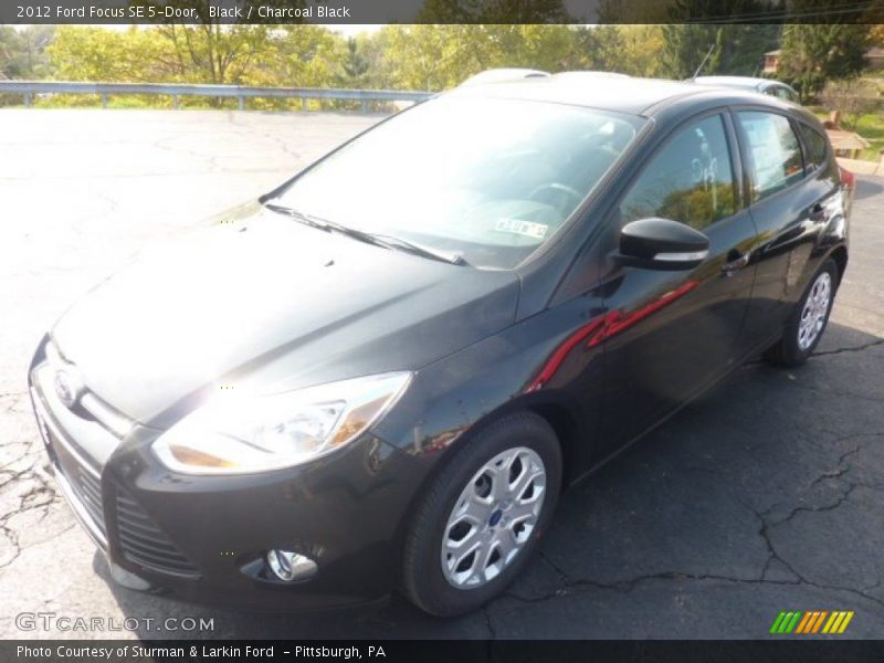 Black / Charcoal Black 2012 Ford Focus SE 5-Door