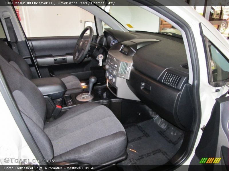  2004 Endeavor XLS Charcoal Gray Interior