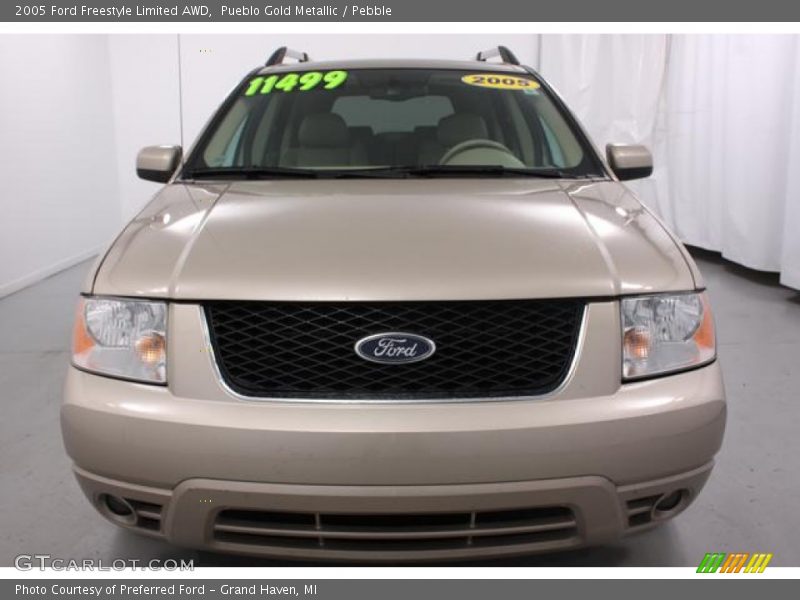 Pueblo Gold Metallic / Pebble 2005 Ford Freestyle Limited AWD